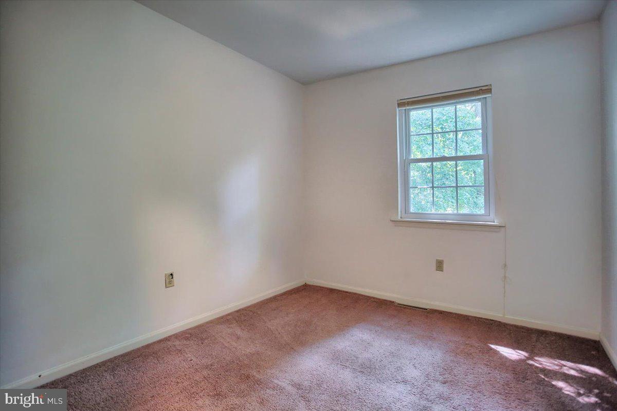 58 Stonegate Road Quakertown, PA 18951 - Photo 23 of 33 Back Left Bedroom