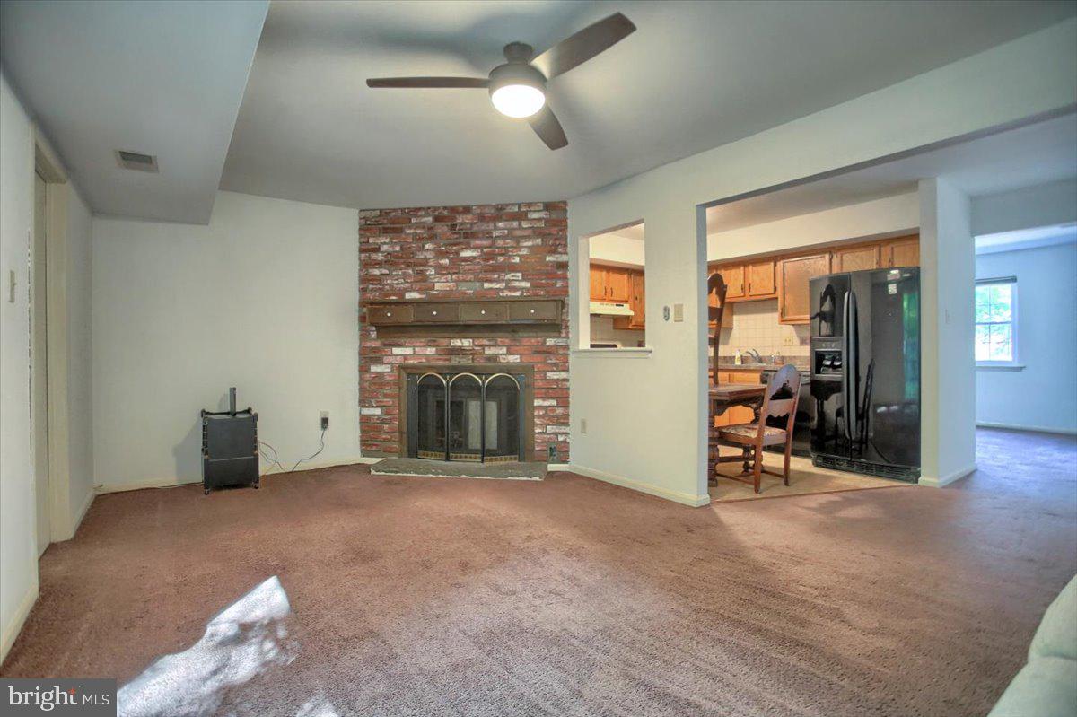 58 Stonegate Road Quakertown, PA 18951 - Photo 10 of 33 Dining Room/Living Room