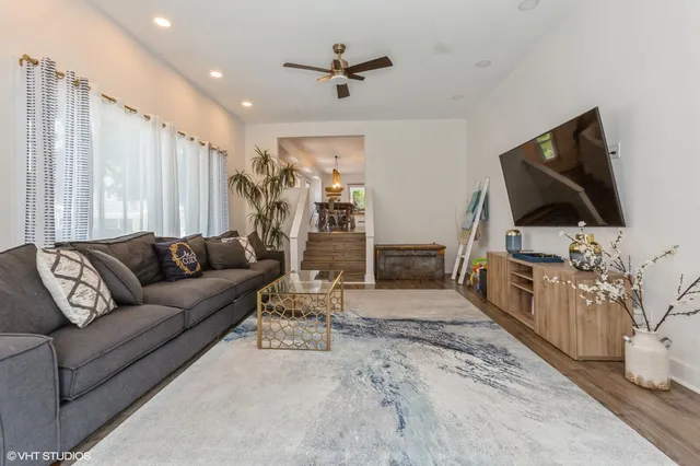 $2,290,000 | 116 North Smith Street, New Buffalo, MI 49117