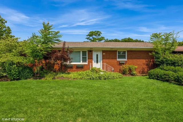 $2,290,000 | 116 North Smith Street, New Buffalo, MI 49117