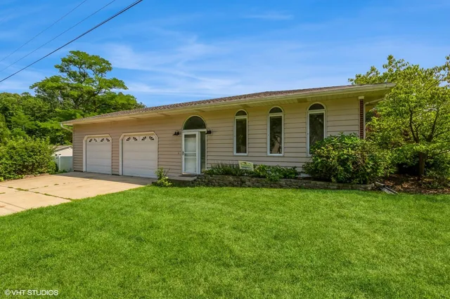 $2,290,000 | 116 North Smith Street, New Buffalo, MI 49117