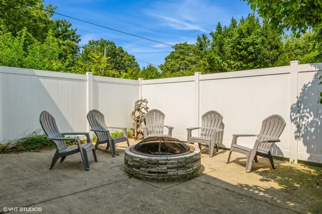 $2,290,000 | 116 North Smith Street, New Buffalo, MI 49117