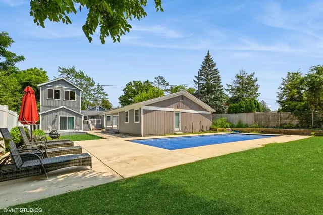 $2,290,000 | 116 North Smith Street, New Buffalo, MI 49117