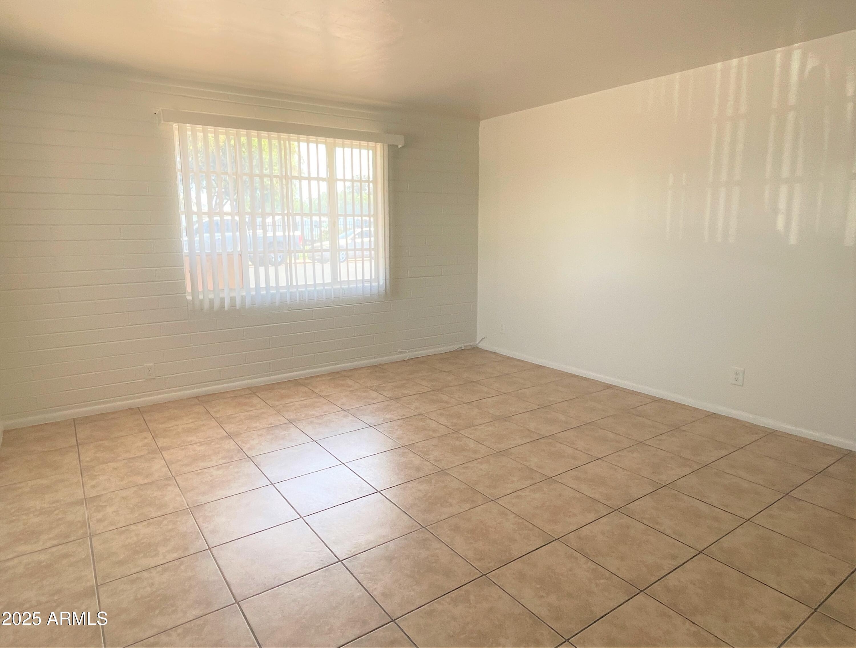 636 South Olive, Unit D Mesa, AZ 85204 - Photo 2 of 7 IMG_6817