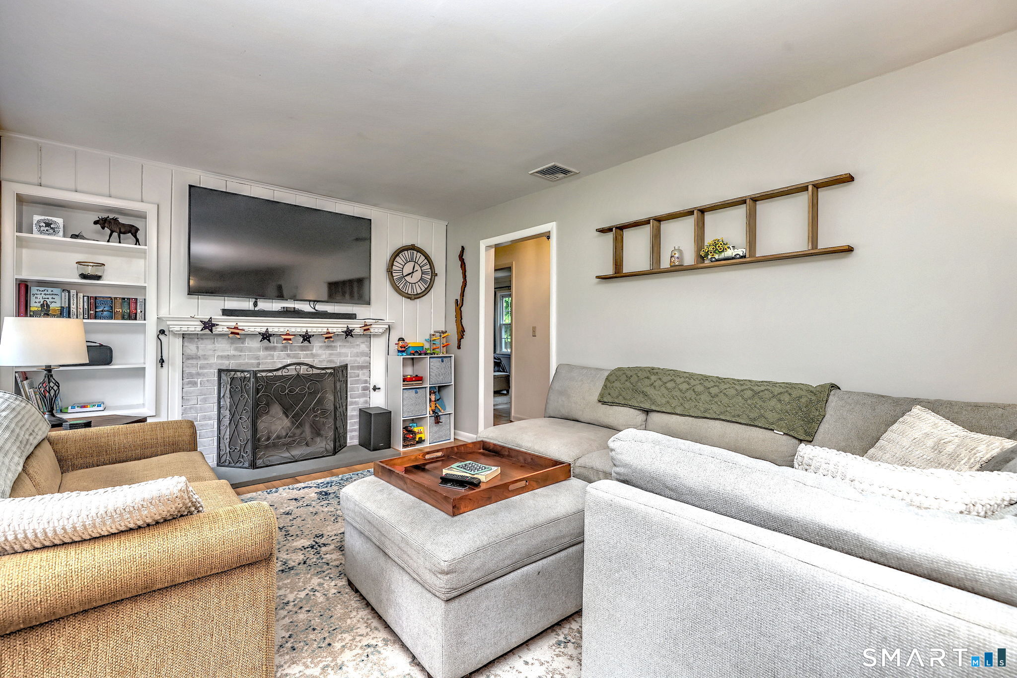 78 Blackhouse Road Trumbull, CT 06611 - Photo 9 of 37