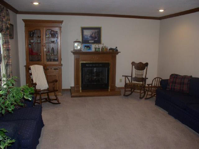 807 North Quail Ridge Vincennes, IN 47591 - Photo 2 of 6 Gallery Image 2