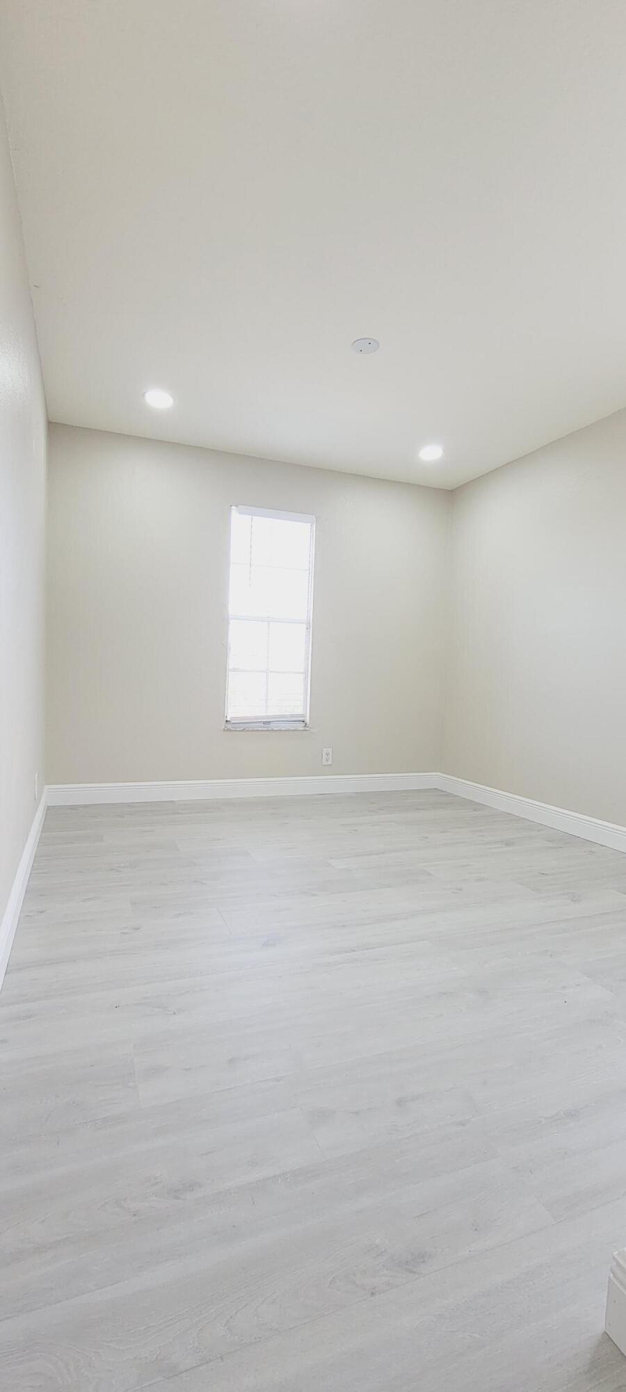 22155 Candle Court Boca Raton, FL 33428 - Photo 11 of 55 20231129_143507