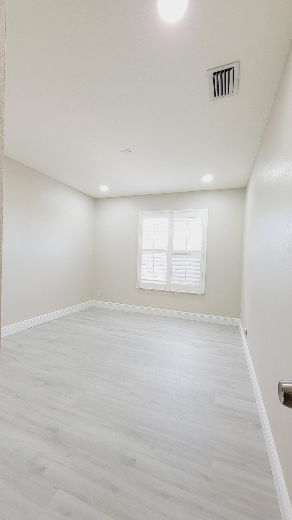 22155 Candle Court Boca Raton, FL 33428 - Photo 31 of 55 20231129_144049