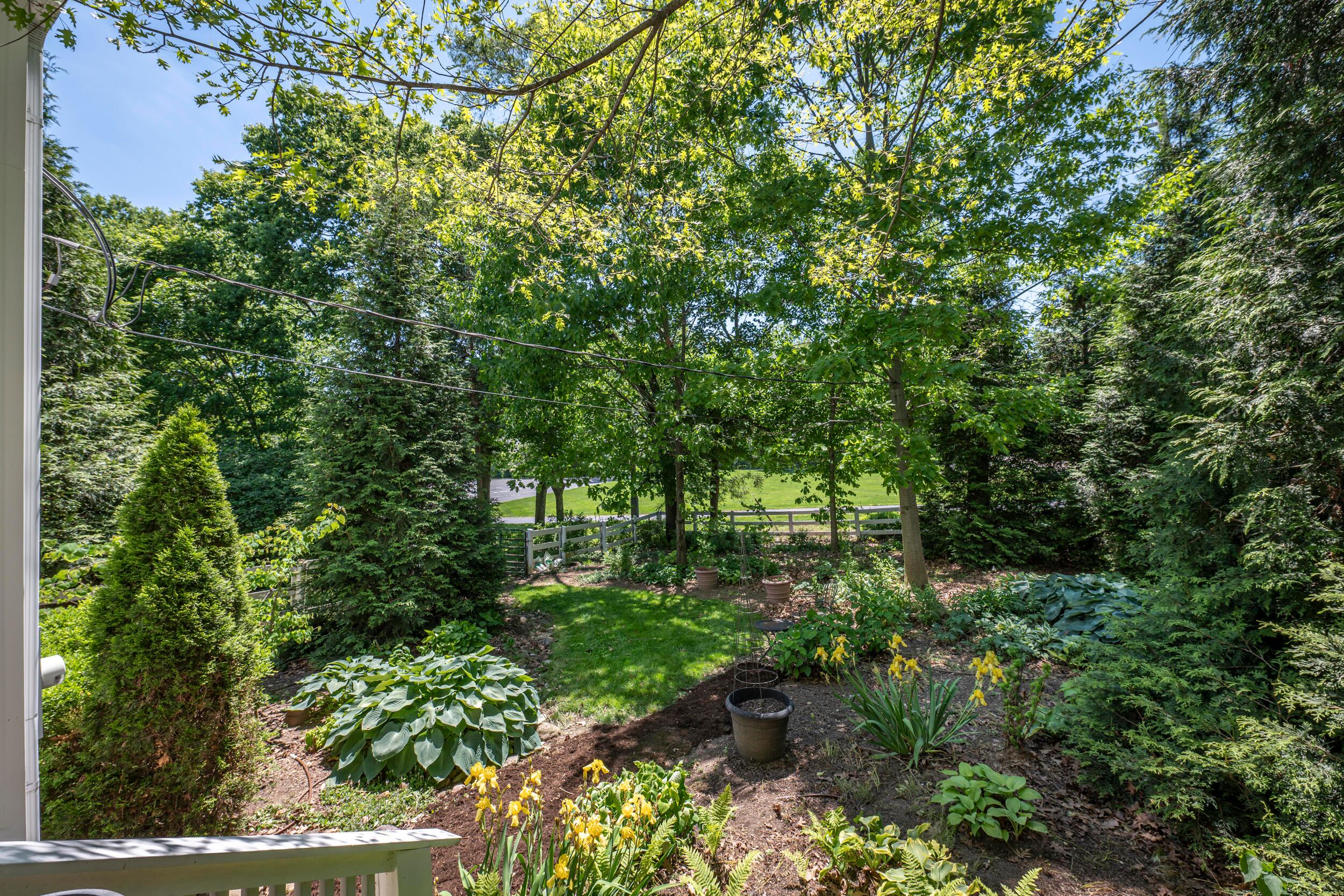 5352 Olentangy River Road Columbus, OH 43235 - Photo 29 of 38