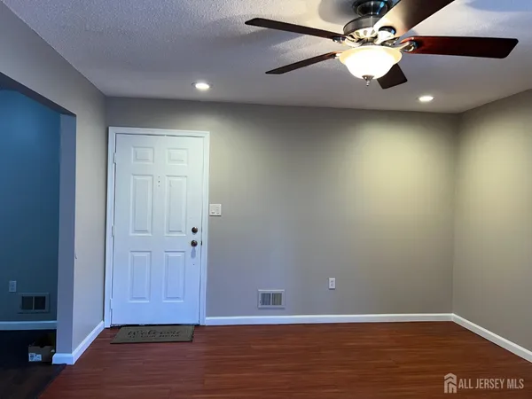 $345,000 | 478 Witney Court, North Brunswick, NJ 08902
