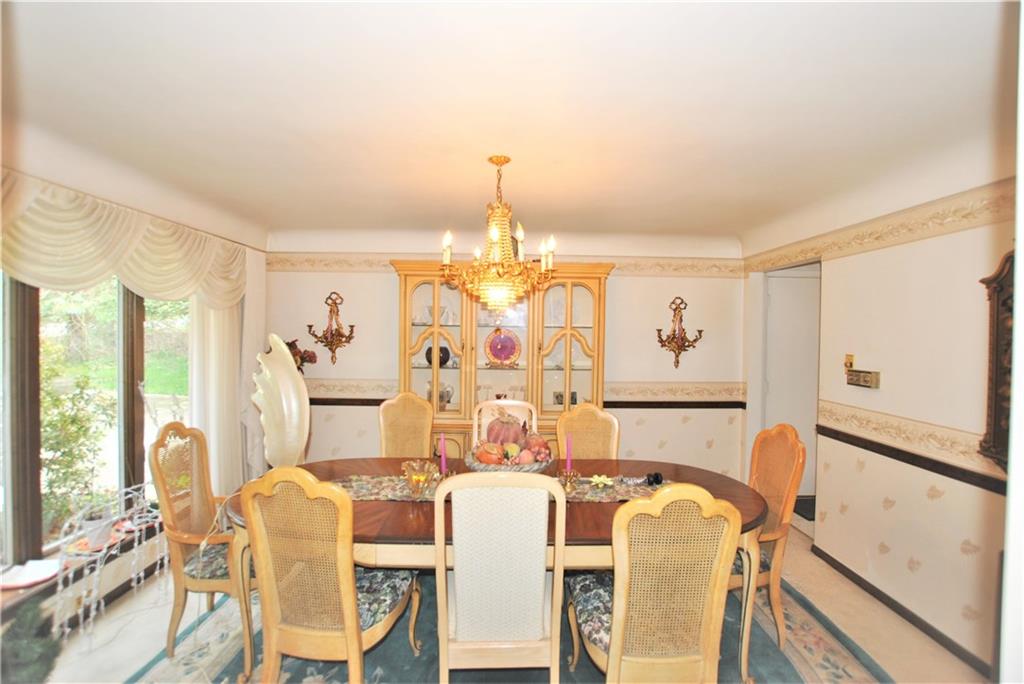 485 Herbst Manor Road Coraopolis, PA 15108 - Photo 2 of 25 Gallery Image 2