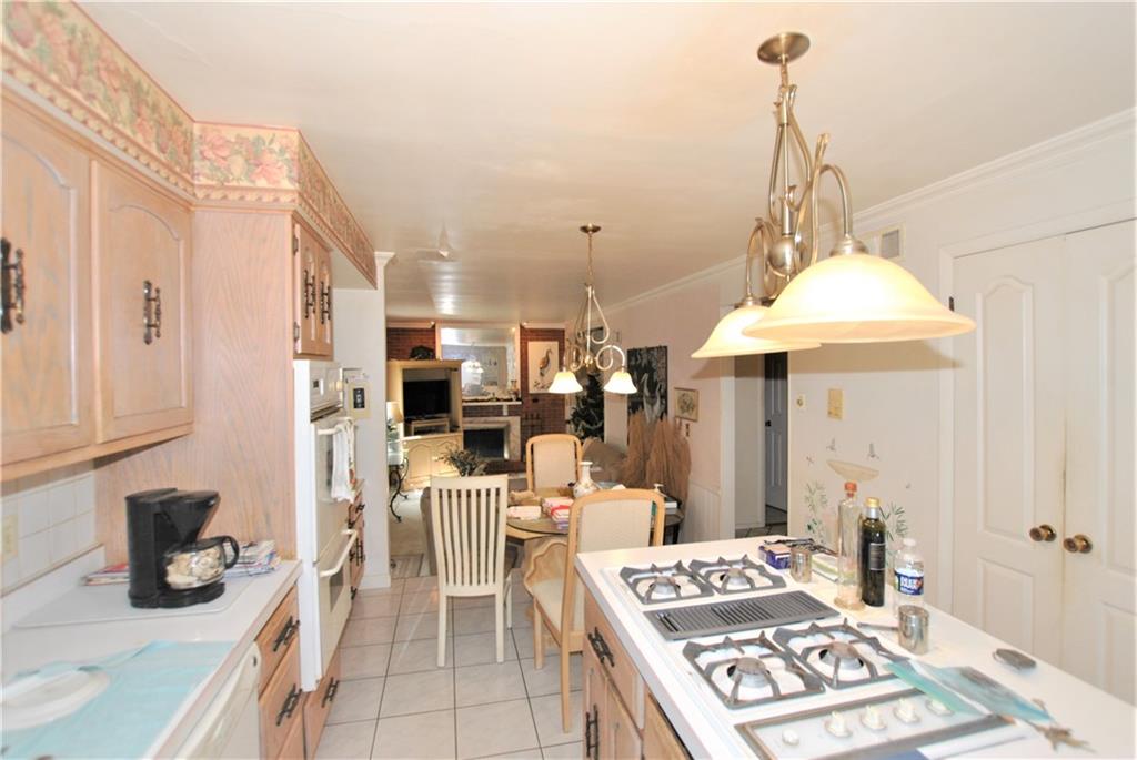485 Herbst Manor Road Coraopolis, PA 15108 - Photo 5 of 25 Gallery Image 5