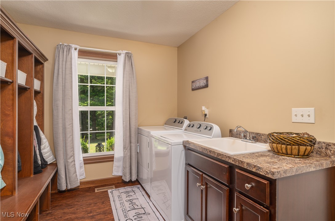 2371 Tabor Ridge Road Northeast New Philadelphia, OH 44663 - Photo 23 of 43 View of laundry room