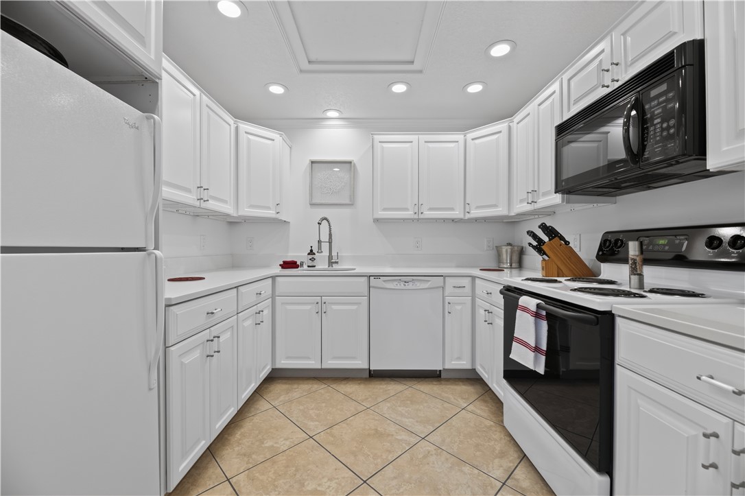 19 Moonlight Drive Westerly, RI 02891 - Photo 26 of 38