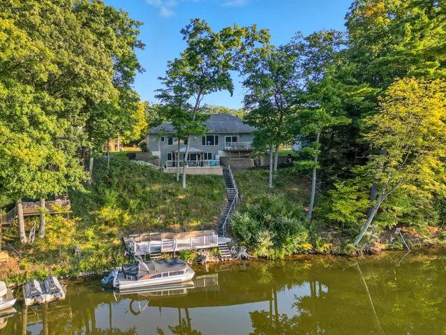 $539,900 | 18685 Kreig Drive, Big Rapids, MI 49307