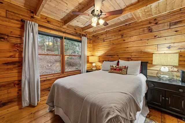 a view of utility room and utility room