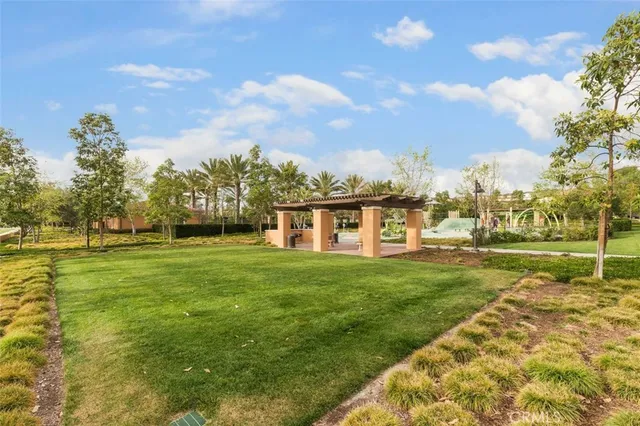 a view of a tennis court