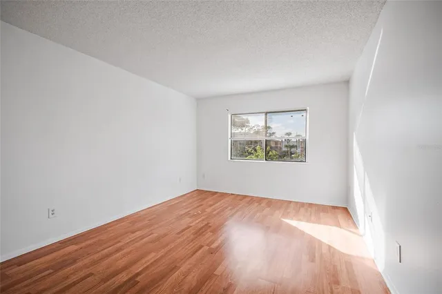 $1,600 | 646 Kenwick Circle, Unit 204, Casselberry, FL 32707