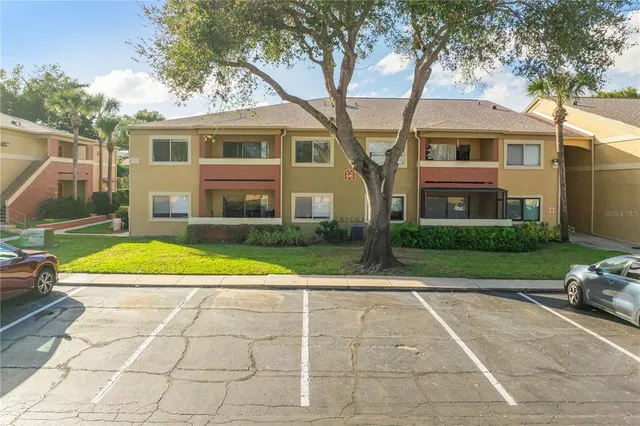 $1,600 | 646 Kenwick Circle, Unit 204, Casselberry, FL 32707