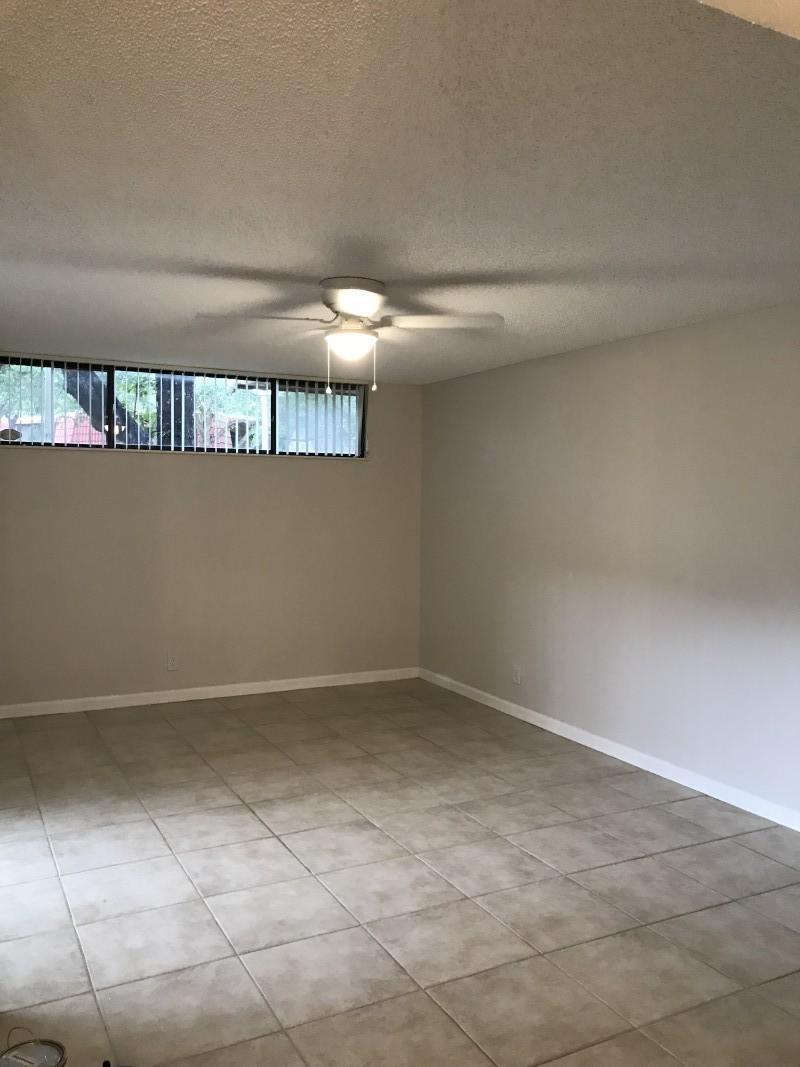8123 Severn Drive, Unit C Boca Raton, FL 33433 - Photo 3 of 6 5