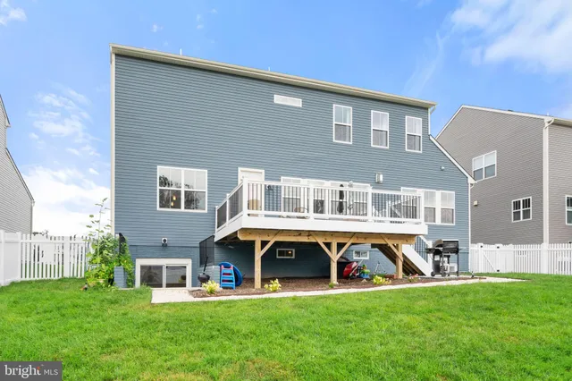 $765,000 | 2114 Whithorn Hill, Jeffersonton, VA 22724