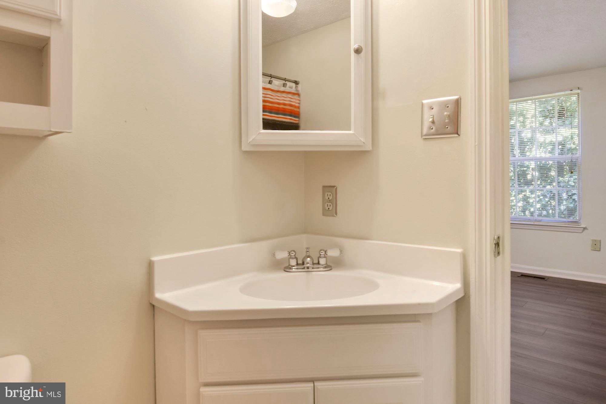 2551 Log Mill Court Crofton, MD 21114 - Photo 3 of 45