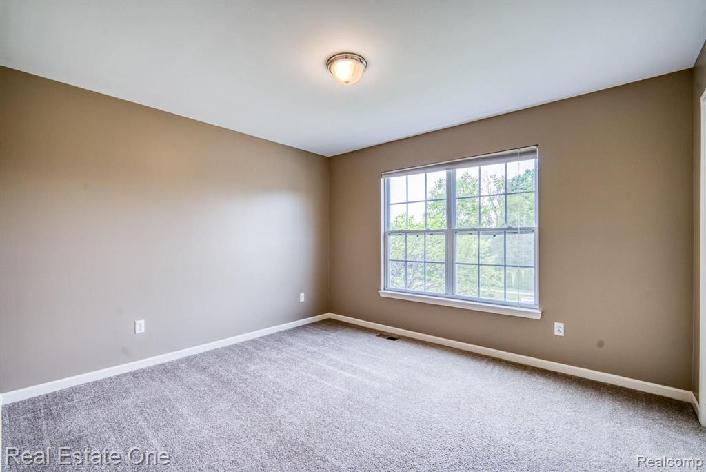 3475 Talbert Circle Rochester Hills, MI 48307 - Photo 31 of 43