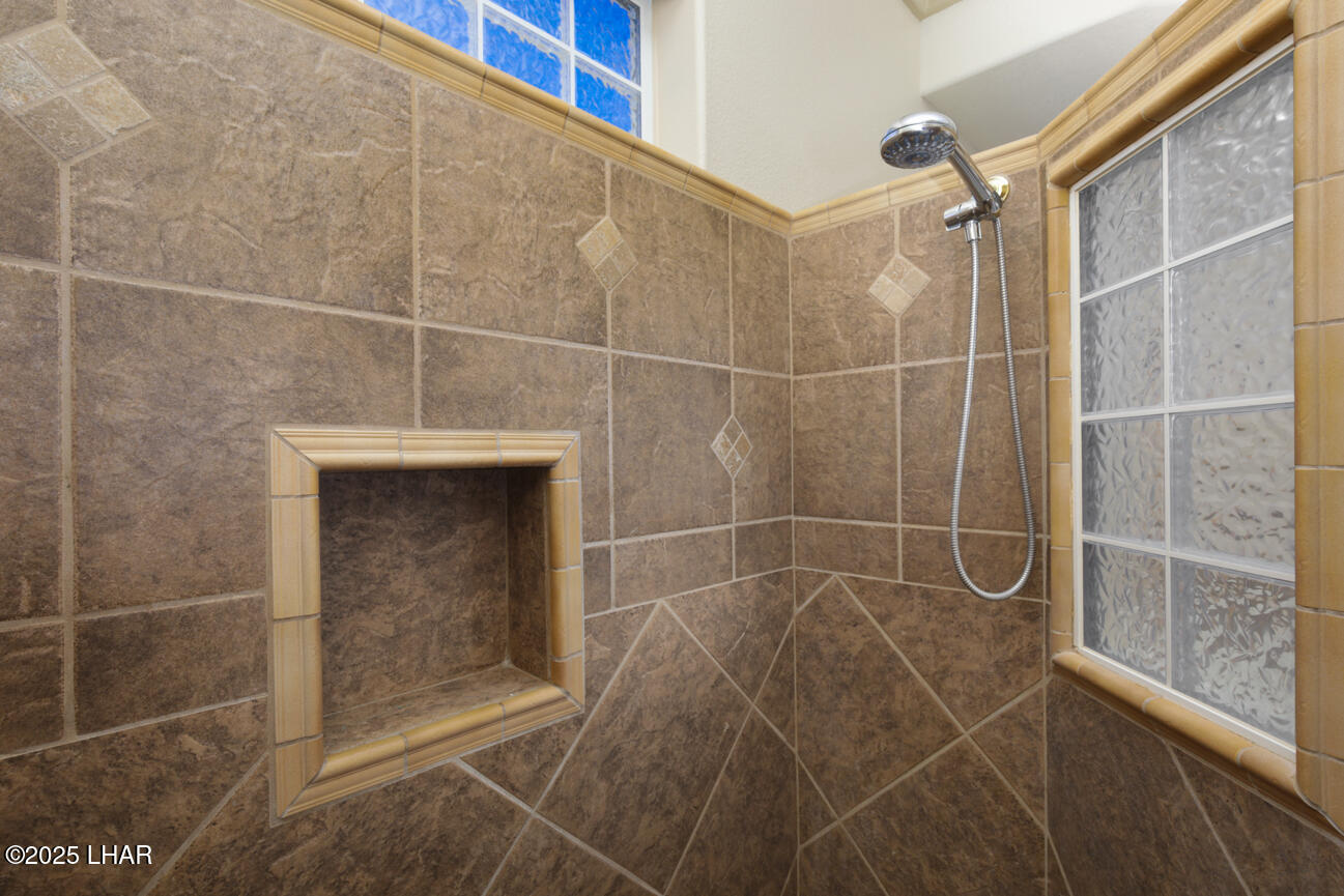 3964 Nottinghill Road Lake Havasu City, AZ 86404 - Photo 14 of 30 Master Bath