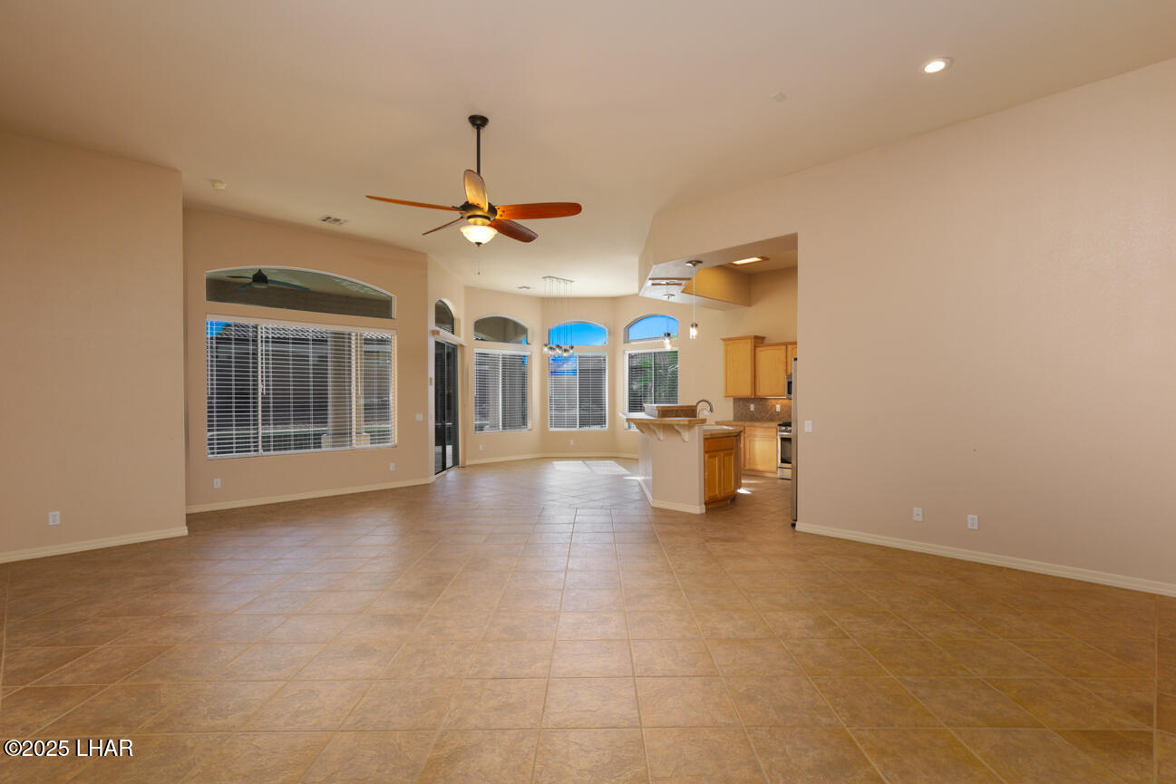 3964 Nottinghill Road Lake Havasu City, AZ 86404 - Photo 3 of 30 Great Room