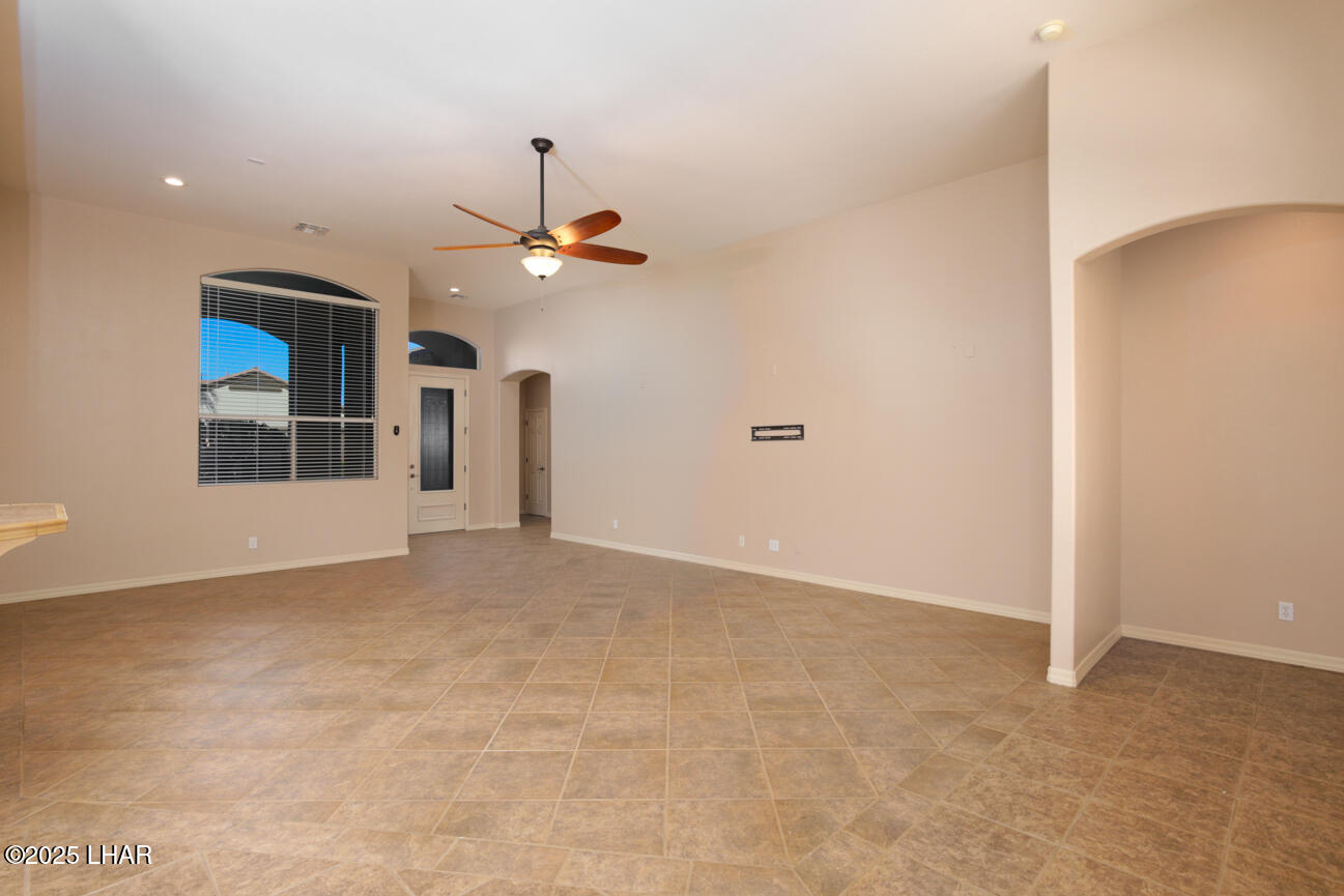 3964 Nottinghill Road Lake Havasu City, AZ 86404 - Photo 5 of 30 Great Room