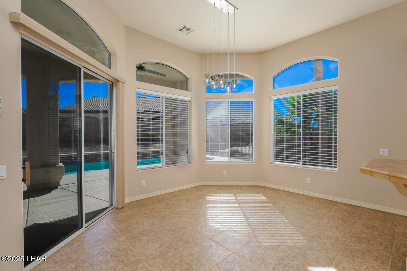 3964 Nottinghill Road Lake Havasu City, AZ 86404 - Photo 9 of 30 Dining