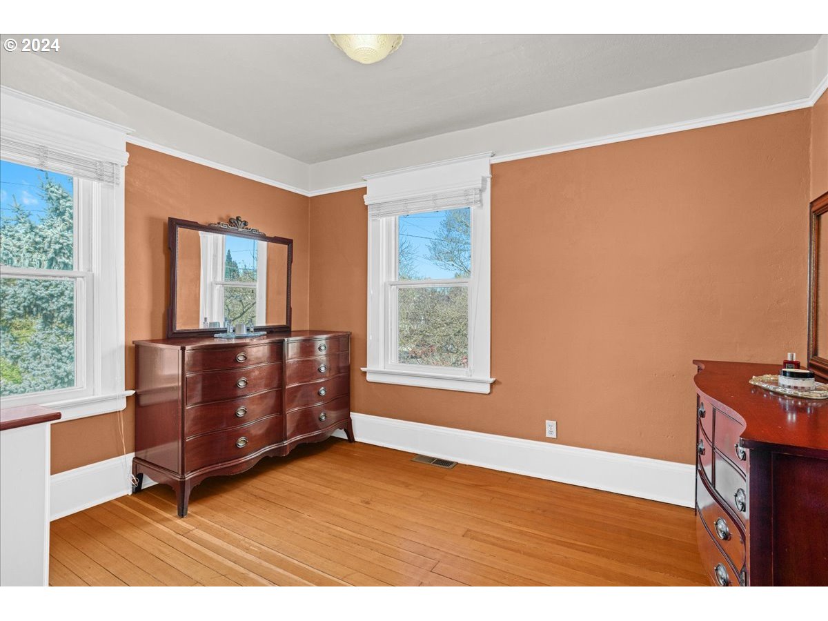 3752 Southeast Alder Street Portland, OR 97214 - Photo 26 of 44 a room with furniture and a window