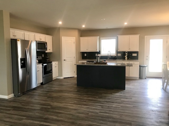 2251 North Hartstrait Road Bloomington, IN 47404 - Photo 5 of 27