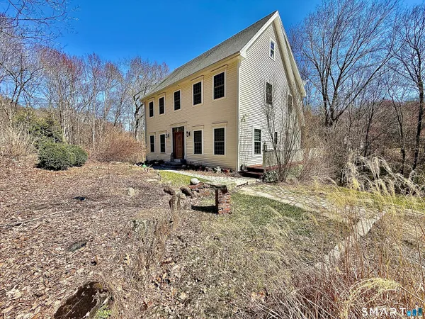 $675,000 | 577 Lakeside Road, Southbury, CT 06488