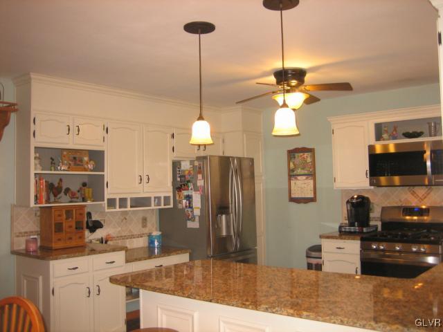 796 Hunter Road Easton, PA 18040 - Photo 4 of 17 Superbly Crafted Kitchen Features Granite Counters