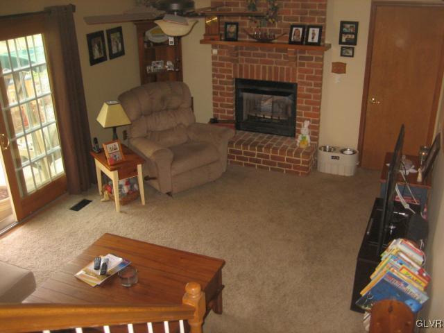 796 Hunter Road Easton, PA 18040 - Photo 9 of 17 Living Room Features Gas Fireplace