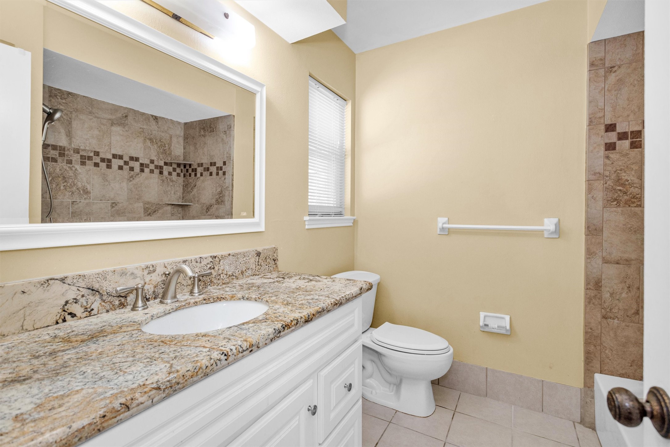 2531 Hollow Hook Road Houston, TX 77080 - Photo 27 of 45 Gallery Image 27