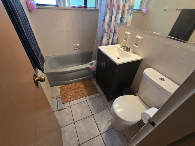 $169,900 | 213 Berry Street, Park Forest, IL 60466