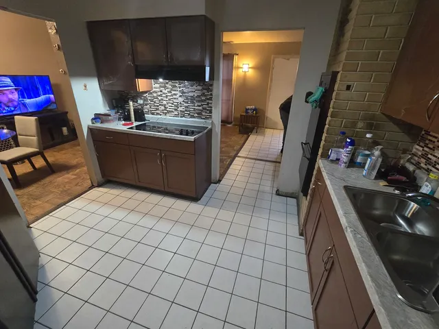 $169,900 | 213 Berry Street, Park Forest, IL 60466