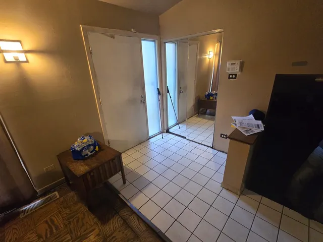 $169,900 | 213 Berry Street, Park Forest, IL 60466