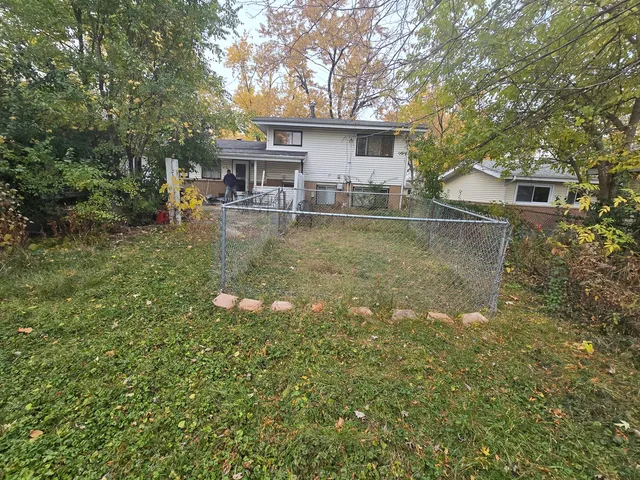 $169,900 | 213 Berry Street, Park Forest, IL 60466