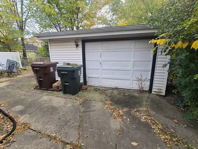 $169,900 | 213 Berry Street, Park Forest, IL 60466