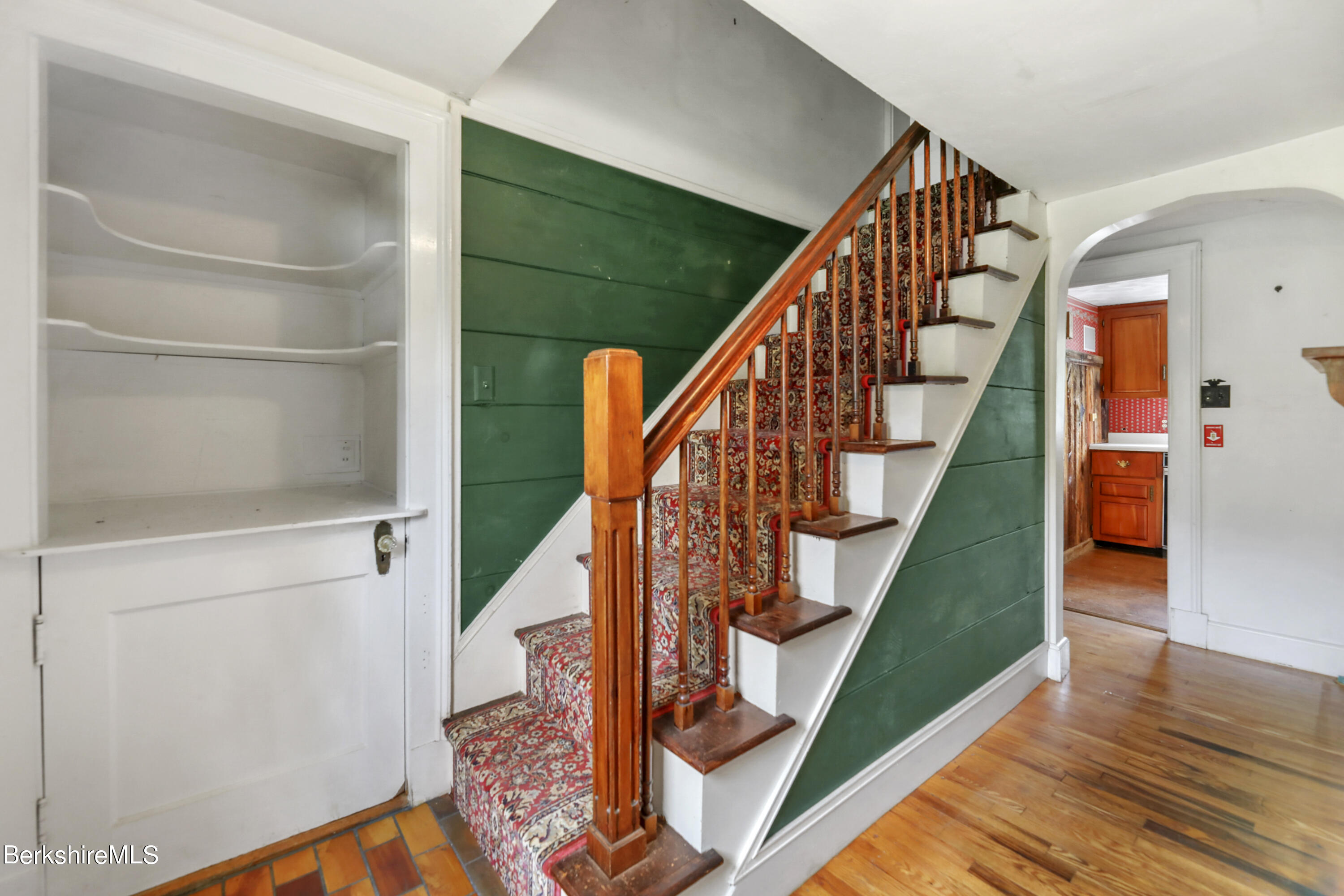66 Main Road Tyringham, MA 01238 - Photo 5 of 45 30 Foyer