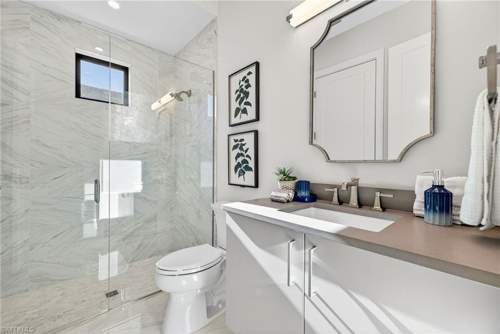 16732 Lucarno Way Naples, FL 34110 - Photo 21 of 50 Bath 2