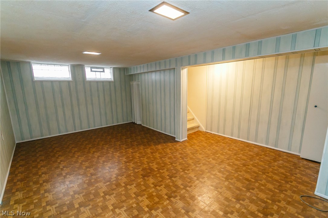 1097 Avondale Road Cleveland, OH 44121 - Photo 22 of 25 Gallery Image 22