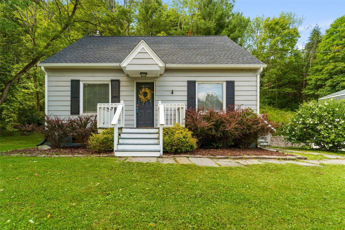 472 Echo Road Vestal, NY 13850 - Photo 1 of 16 Gallery Image 1