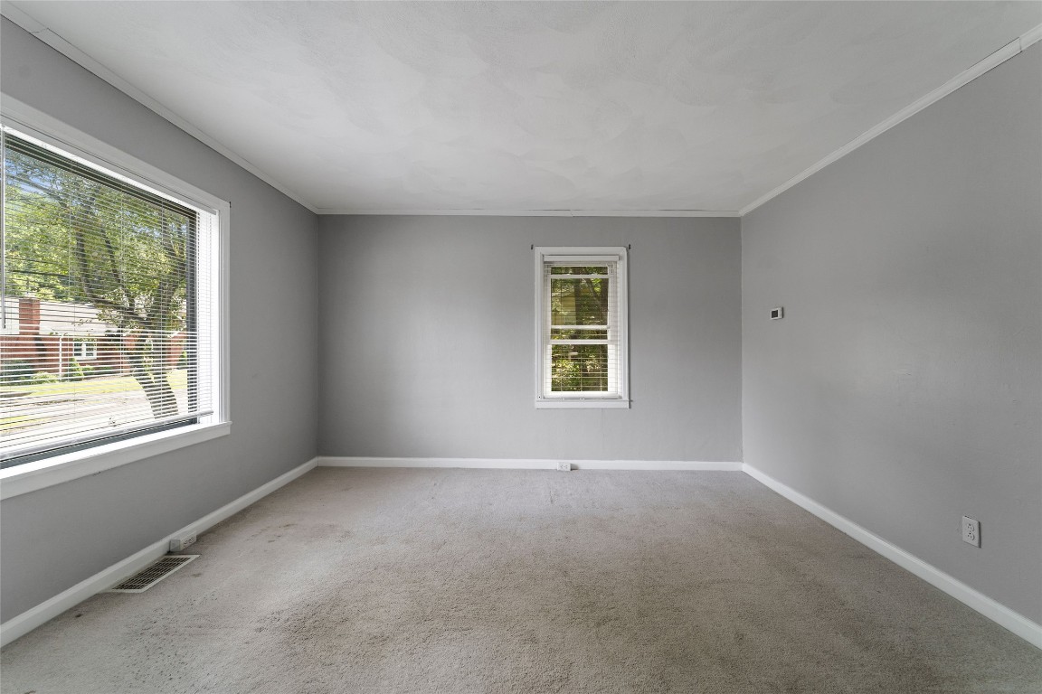 472 Echo Road Vestal, NY 13850 - Photo 3 of 16 Gallery Image 3