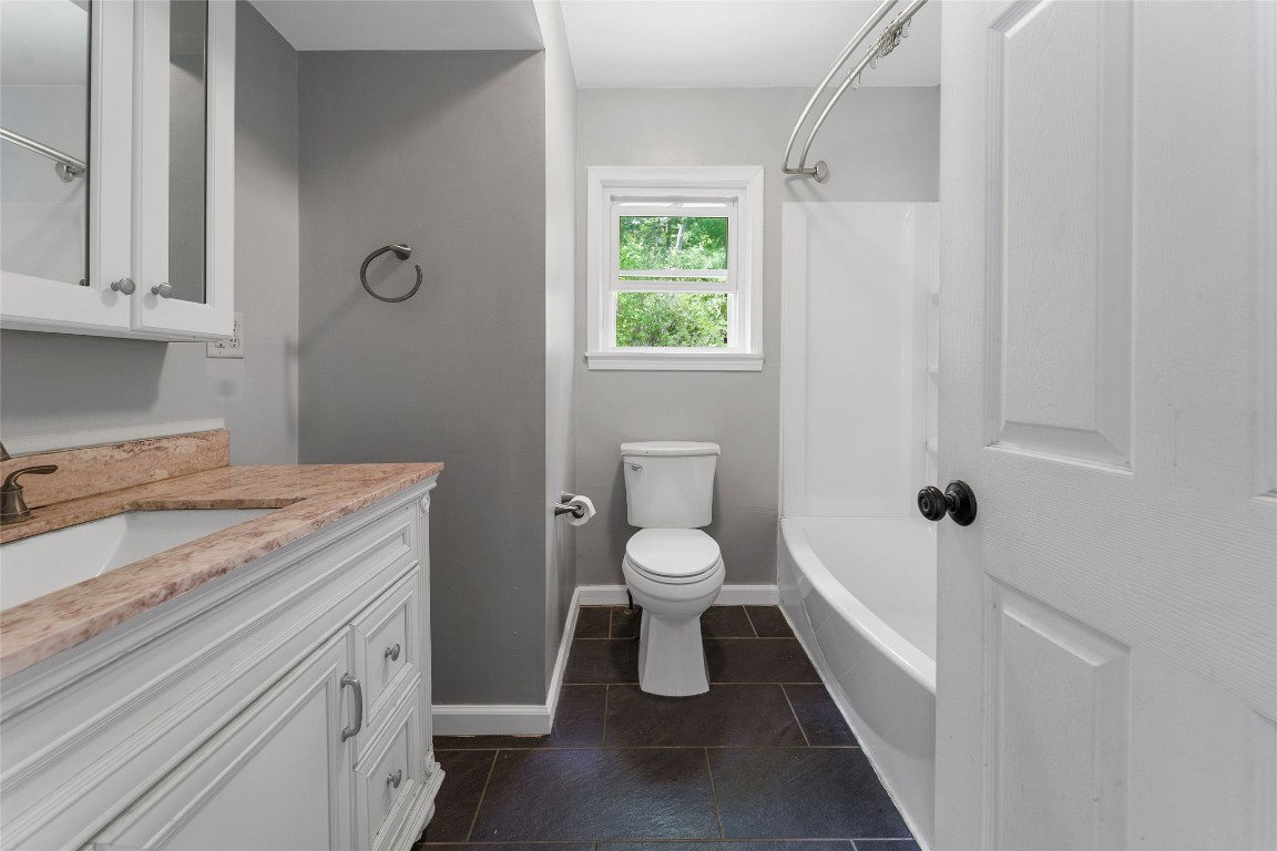 472 Echo Road Vestal, NY 13850 - Photo 8 of 16 Gallery Image 8