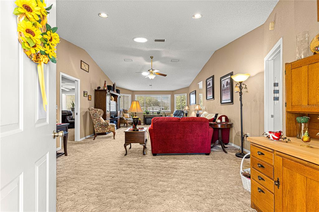 11620 Southwest 84th Avenue Road Ocala, FL 34481 - Photo 4 of 48 Gallery Image 4