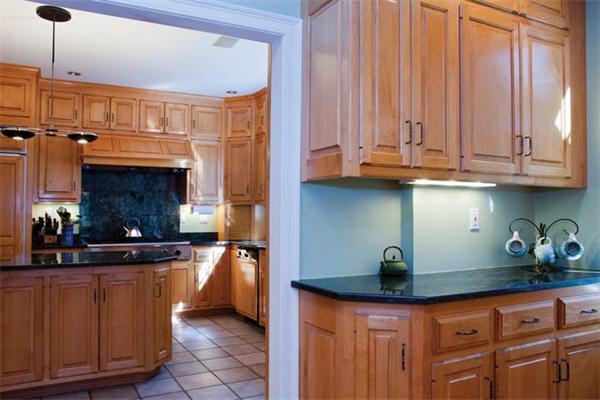 9 Merrall Road Dedham, MA 02026 - Photo 6 of 13 Gallery Image 6
